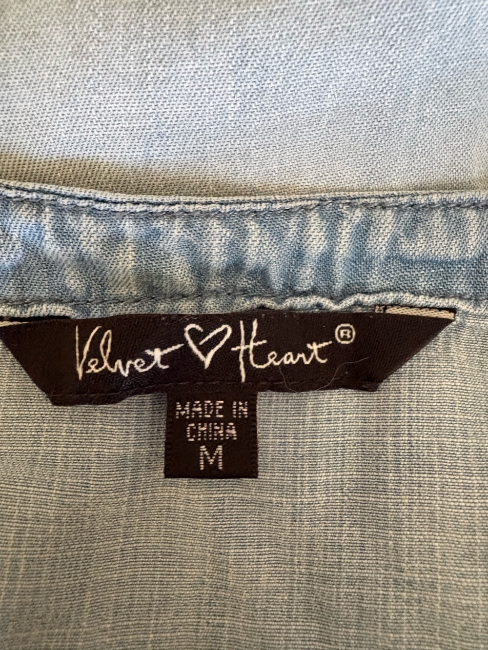 Velvet Heart Chambray dress Blue. Embroidered floral. Pockets Sz M Boho Western - Picture 8 of 10